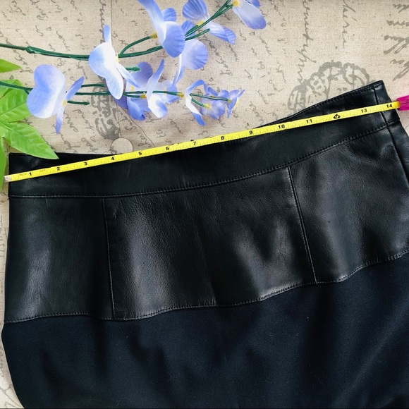 Authentic Burberry Suit Skirt - Picture 4 of 8